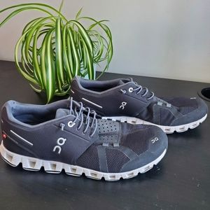 On Cloud Running Shoe - Cloud 5